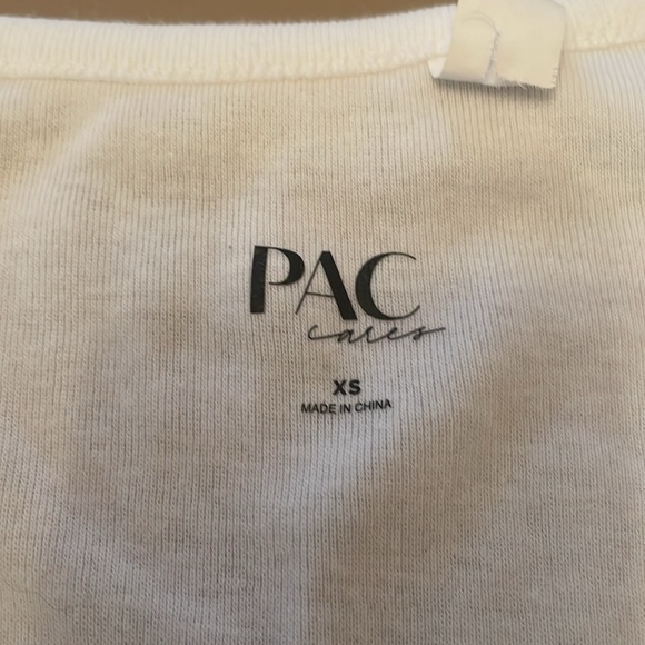 PAC Sun Tank Tops XS White and Red Floral - Picture 3 of 7